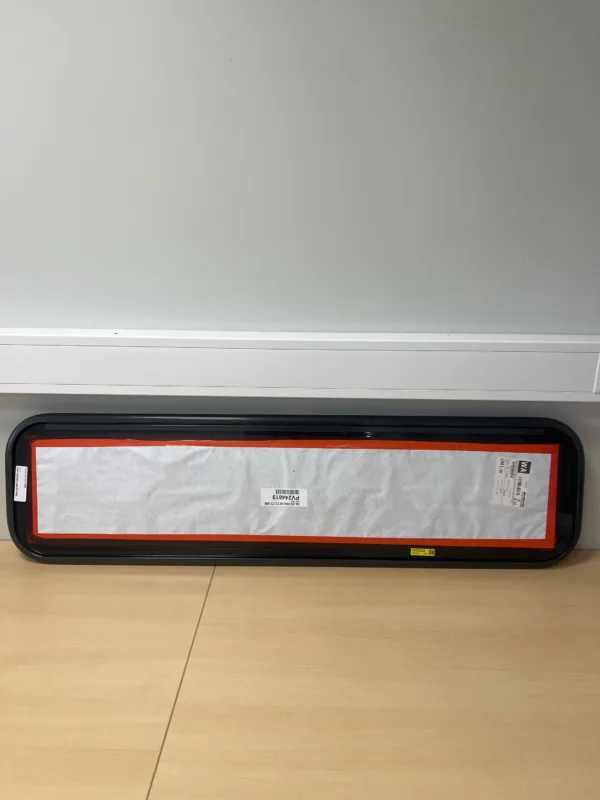 Dethleffs Vindu med ramme 1200x300 mm ( art nr 2827313)