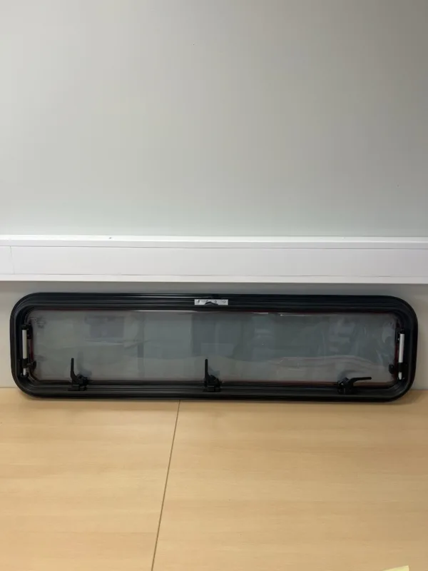 Dethleffs Vindu med ramme 1200x300 mm ( art nr 2827313)